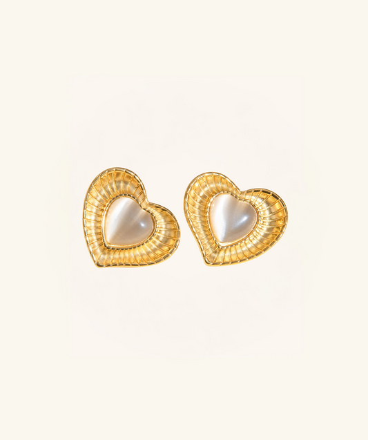 Lovin Hearts Cats Eye