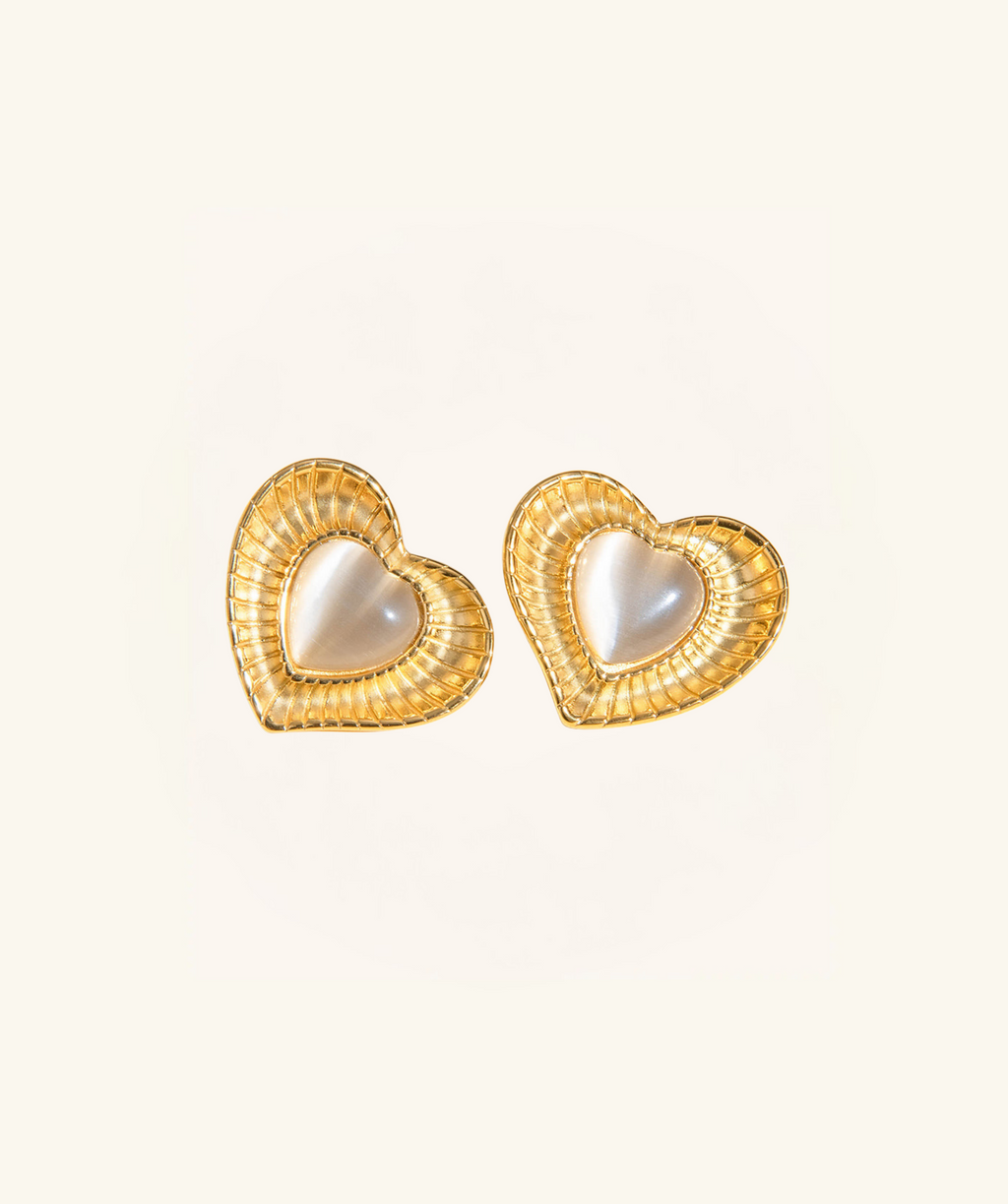 Lovin Hearts Cats Eye