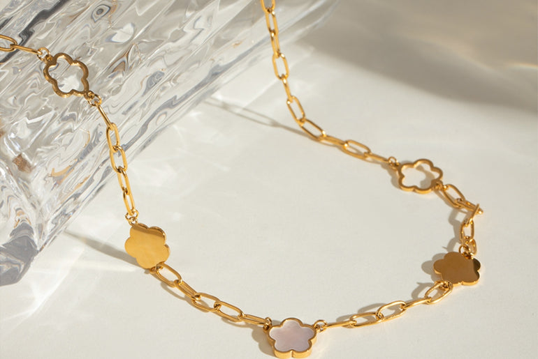 Mother-Of-Pearl Flower Necklace