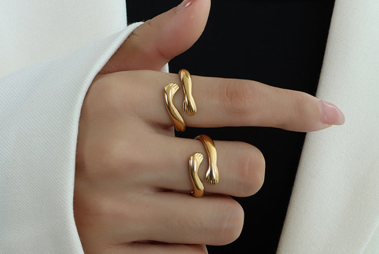Hugs Ring