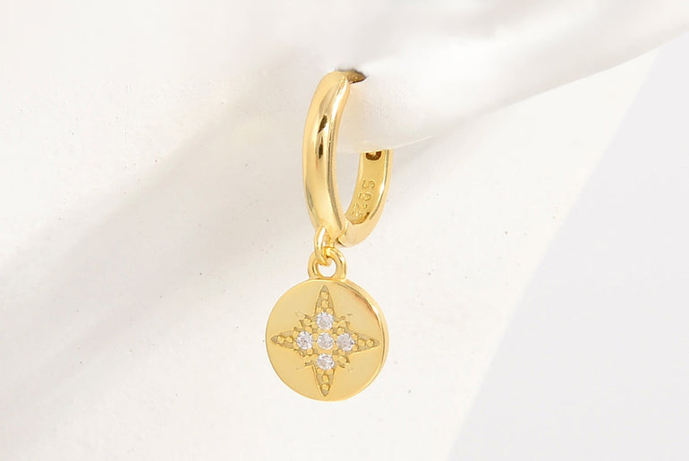 Engraved sparkling star