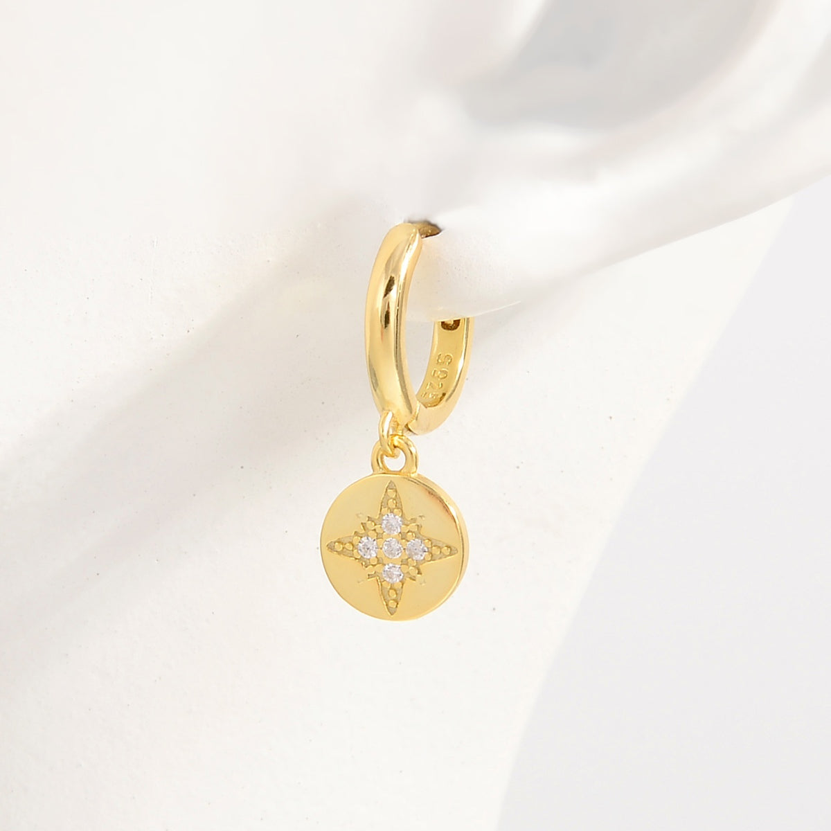 Engraved sparkling star