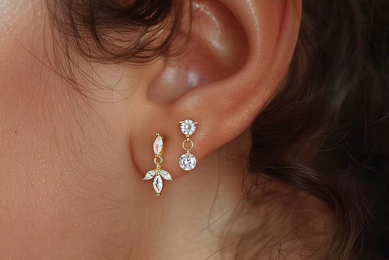 Lumière Mini Dangle Studs