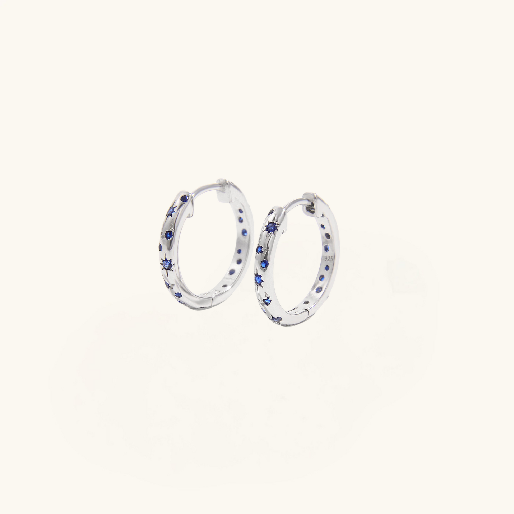 Sparkling sapphire stars