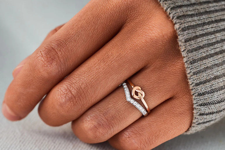 d7c2c86e-4ae6-43a0-a72d-f962267efdf3-Max