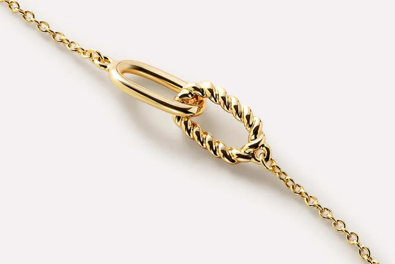 f15018a5-667f-42a7-81d4-d9bbad192bf0-Max